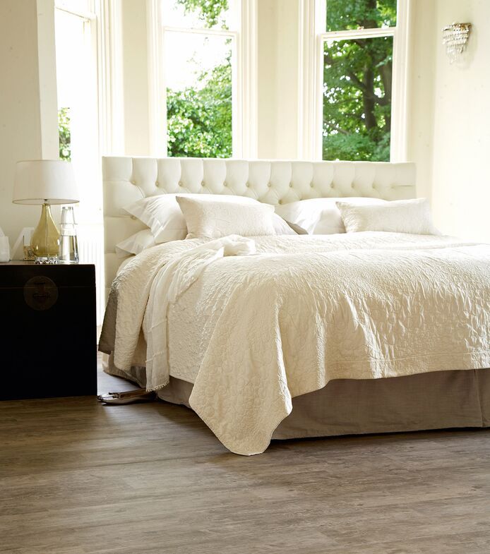 Polyflor vinyl flooring bedroom - 2233 Smoke Brushed Elm