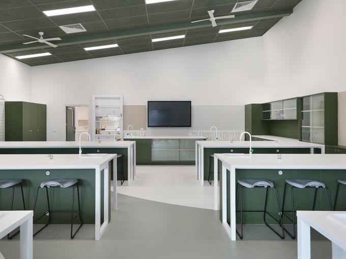 Ranson_Building_at_Emmanuel_College_7