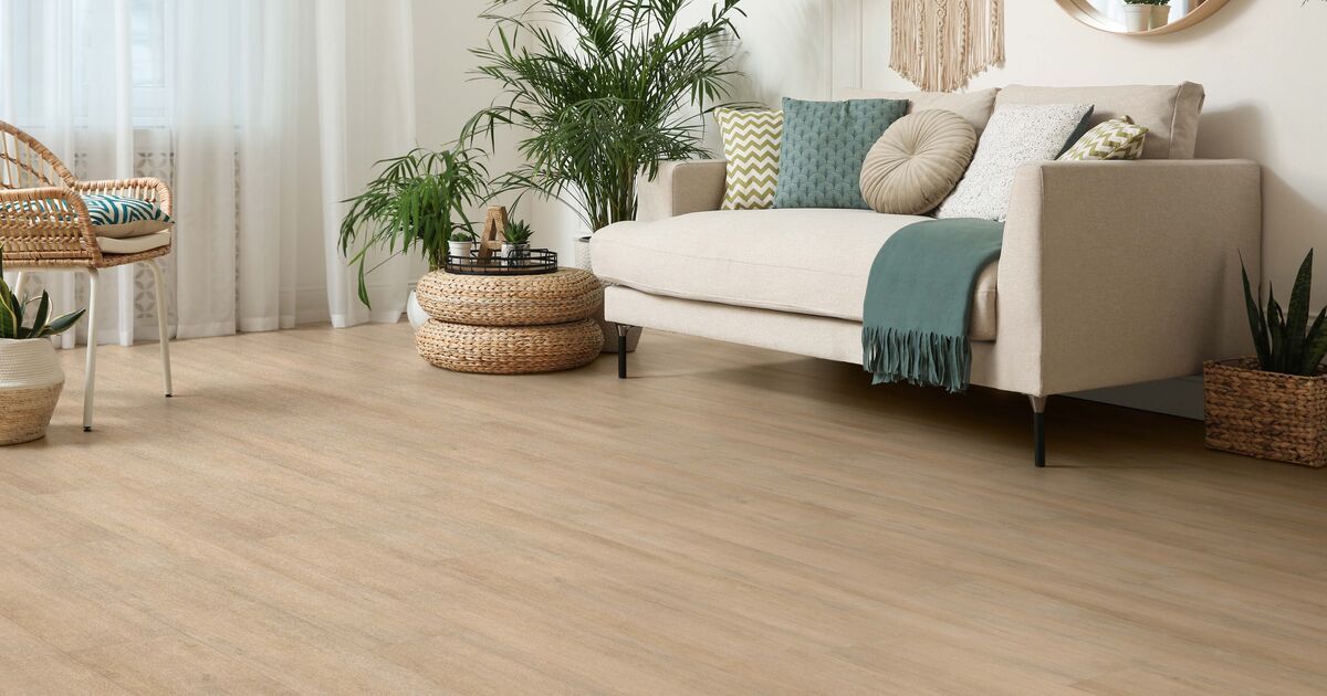 Timber Look Pvc Polyflor Timber-Look Vinyl Flooring vs. Traditional Timber | Polyflor ...