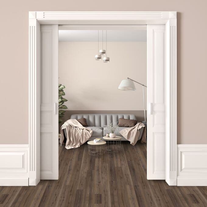 Living room, lamp, hanging lights, plant, wood floor, LVT 