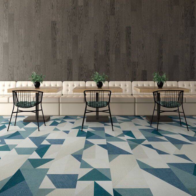 Expona Superplank in Skyfall laid in a restaurant seating area.