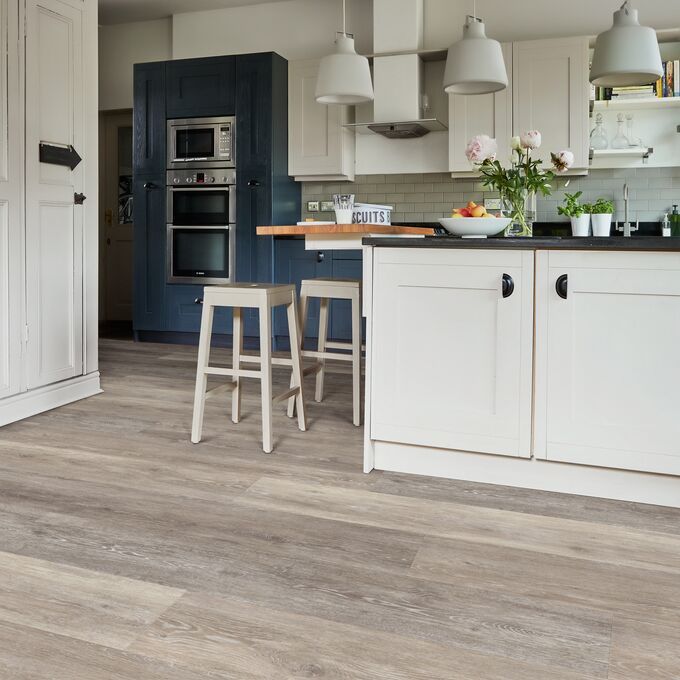 Kitchen, Kitchen Island, White wood, stools, lights, fruit bowl 